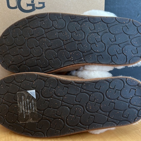 Ugg Women’s Scuffette Slipper - Picture 5 of 7
